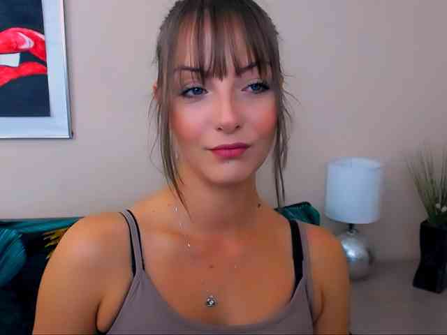 NatalieKiss webcam