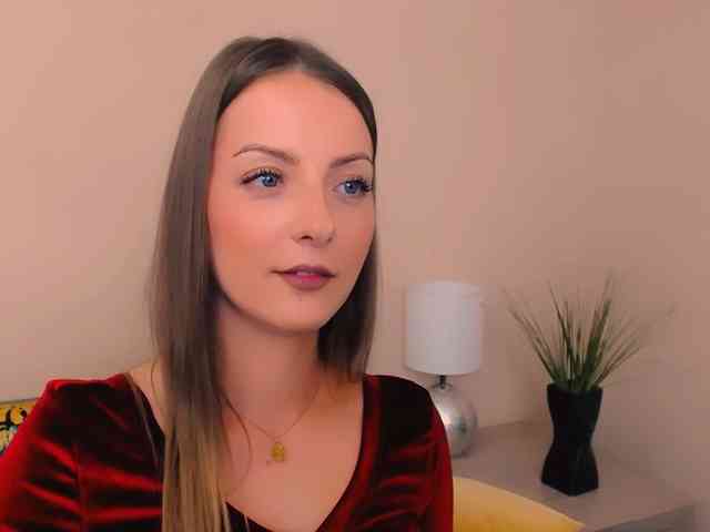 NatalieKiss webcam