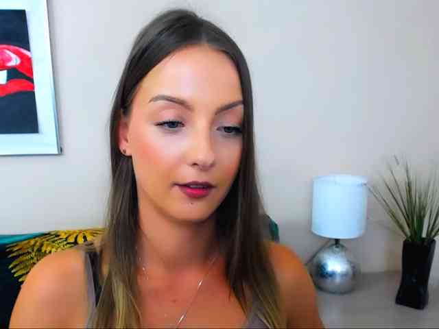 NatalieKiss webcam