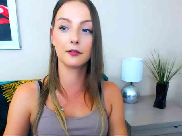 NatalieKiss webcam