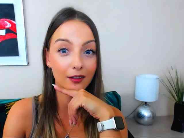 NatalieKiss webcam