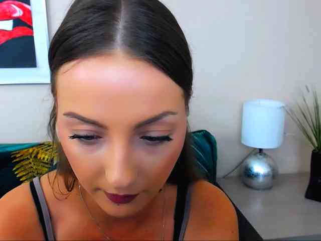 NatalieKiss webcam