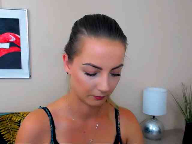 NatalieKiss webcam