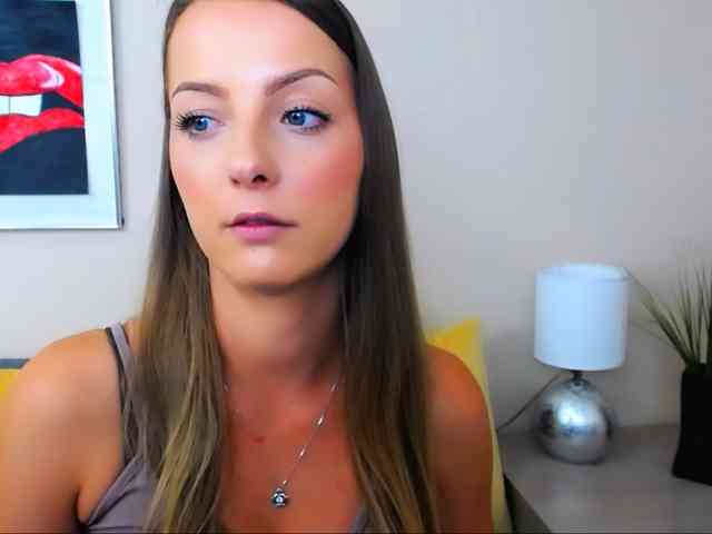 NatalieKiss webcam