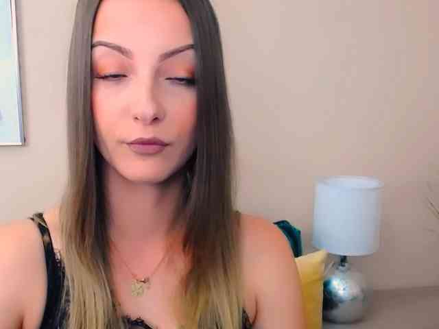 NatalieKiss webcam