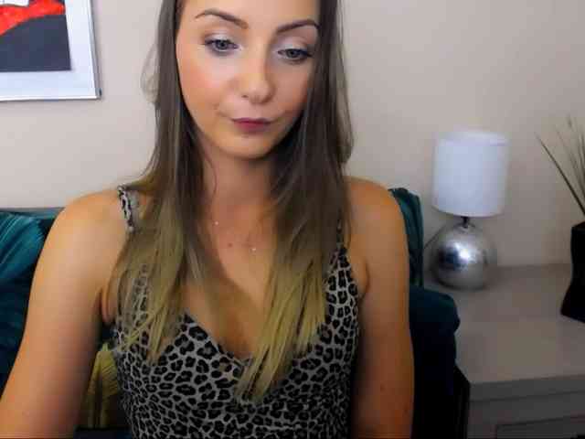NatalieKiss webcam