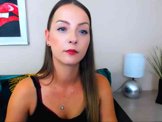NatalieKiss webcam