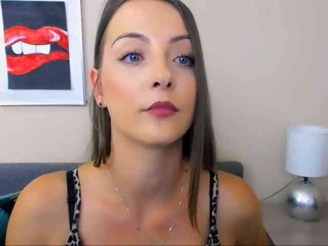 NatalieKiss webcam