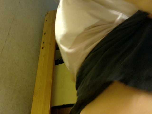 esterjohns live cam on BongaCams
