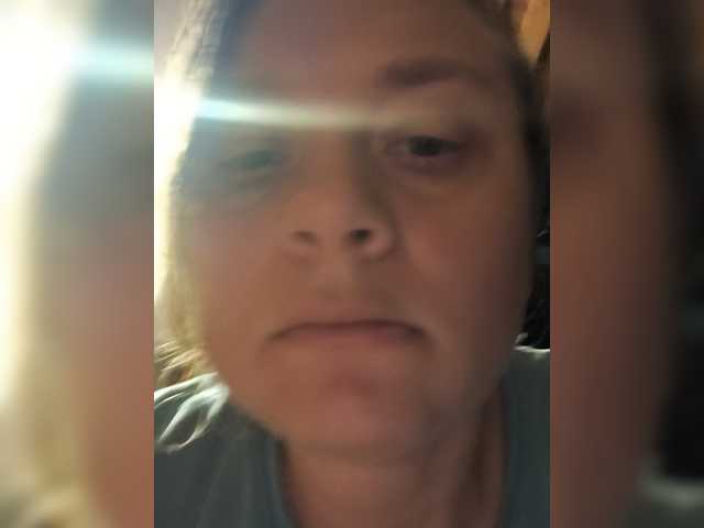esterjohns live cam on BongaCams