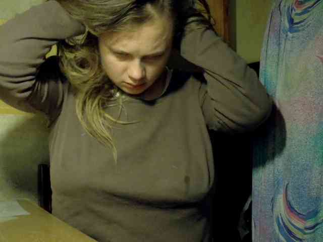 Frummi's cam show statistics and live stream