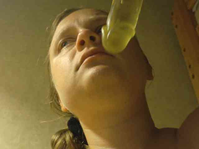 Frummi's cam show statistics and live stream
