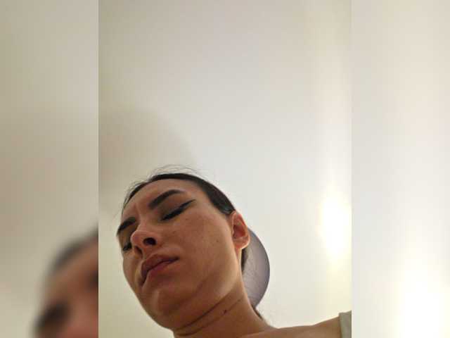 KateLove23 live cam on BongaCams