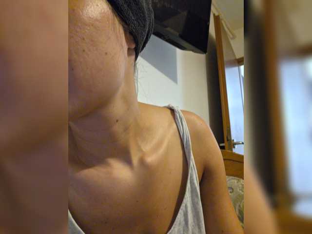 KateLove23 live cam on BongaCams