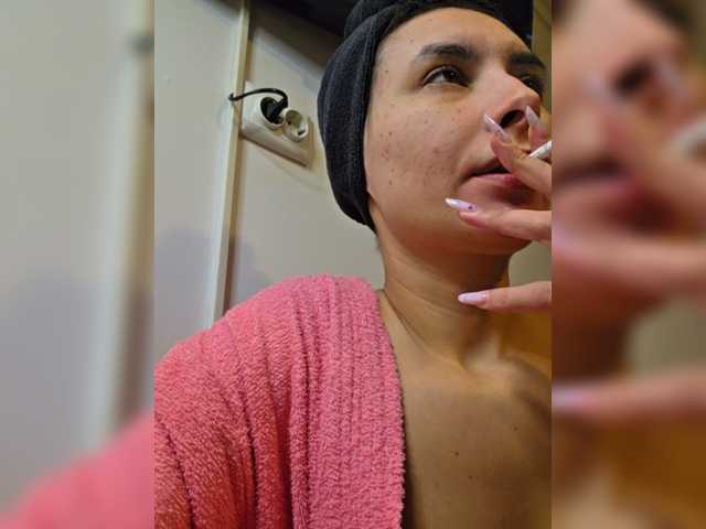 KateLove23 live cam on BongaCams