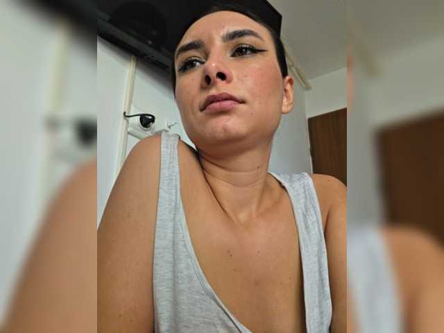 KateLove23 live cam on BongaCams