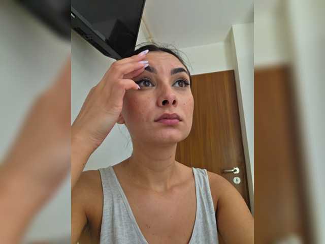 Sex chat gratuit in direct cu KateLove23 pe BongaCams