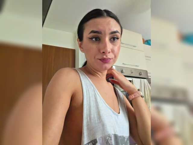 KateLove23 live cam on BongaCams