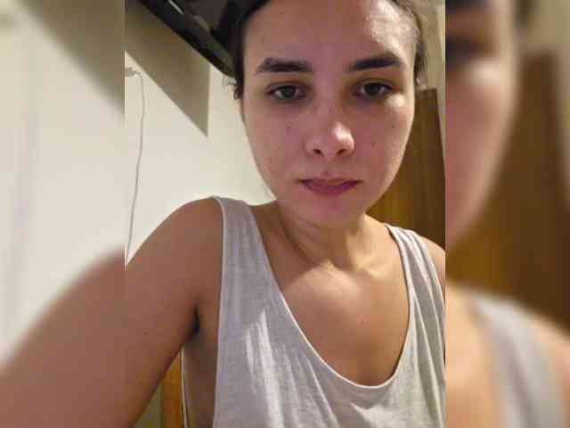 KateLove23 webcam