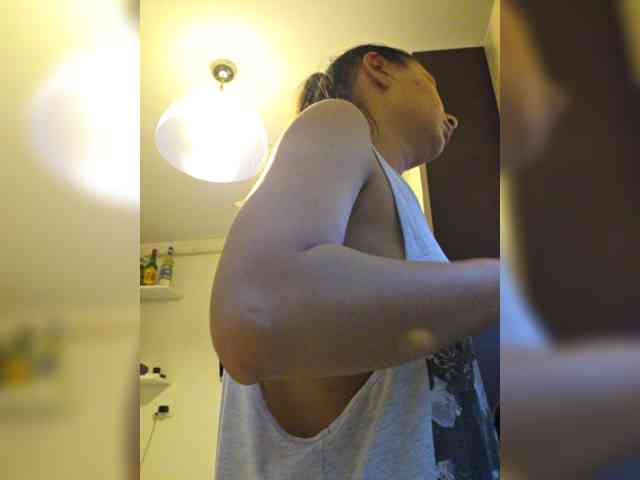 KateLove23 webcam