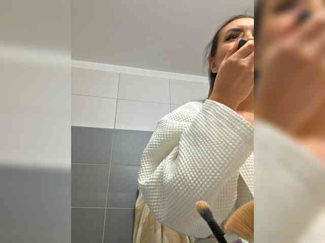 KateLove23 webcam