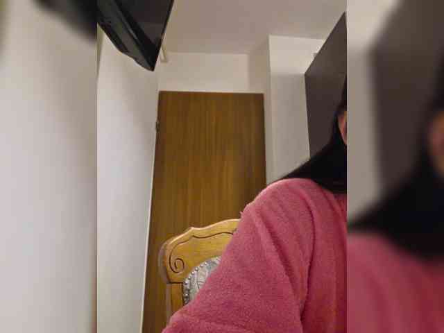 KateLove23 webcam