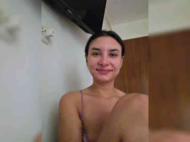 KateLove23 webcam
