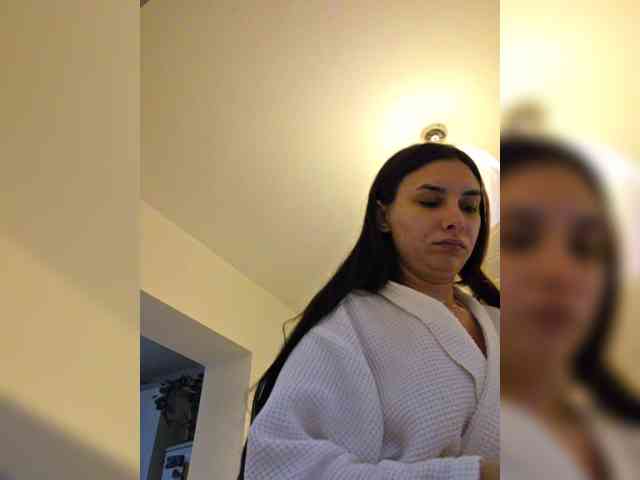 KateLove23 webcam