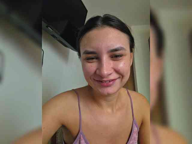 KateLove23 webcam