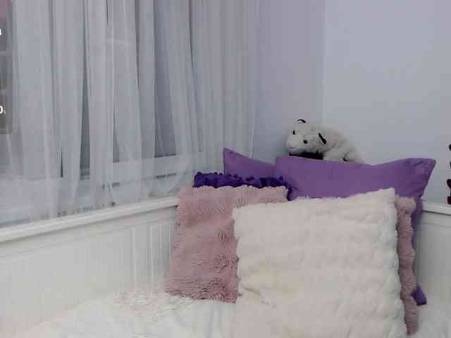 KateLove23 webcam