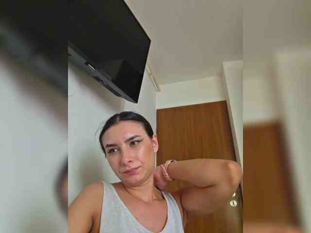KateLove23 webcam