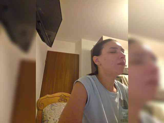 KateLove23 webcam