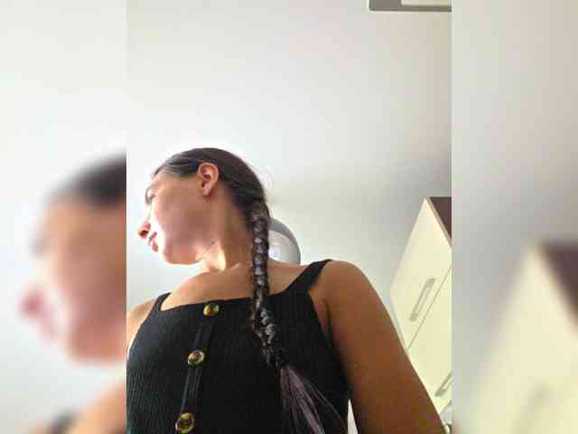KateLove23 webcam