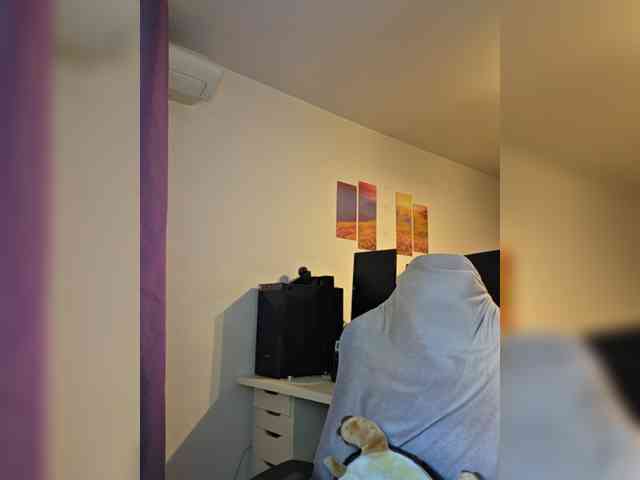 KateLove23 webcam