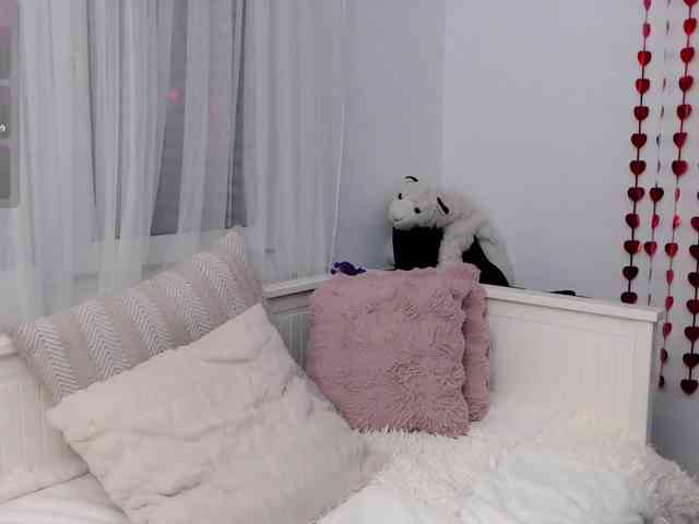 KateLove23 webcam