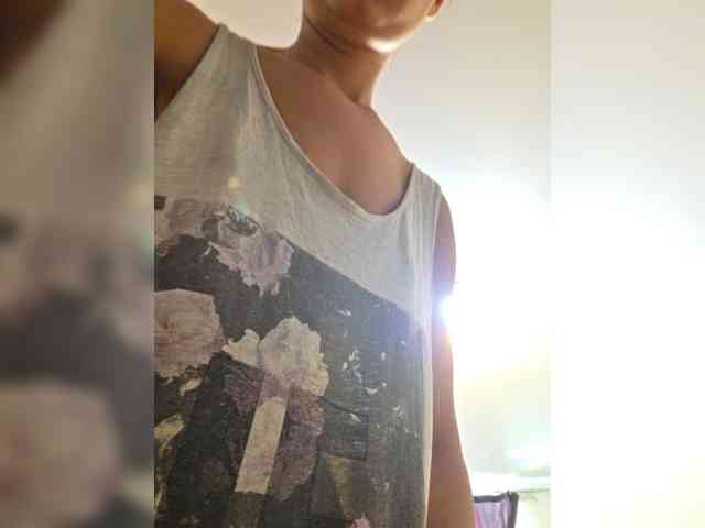 KateLove23 webcam