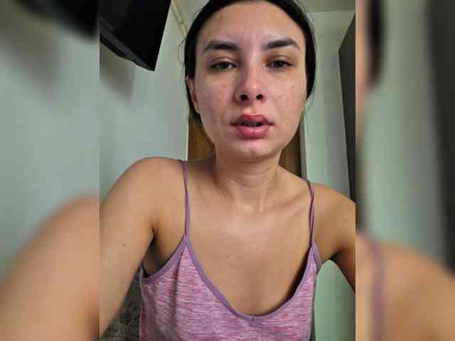 KateLove23 webcam