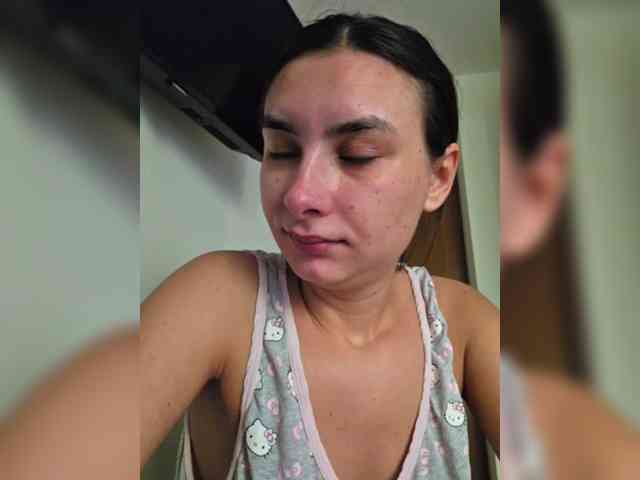 KateLove23 webcam