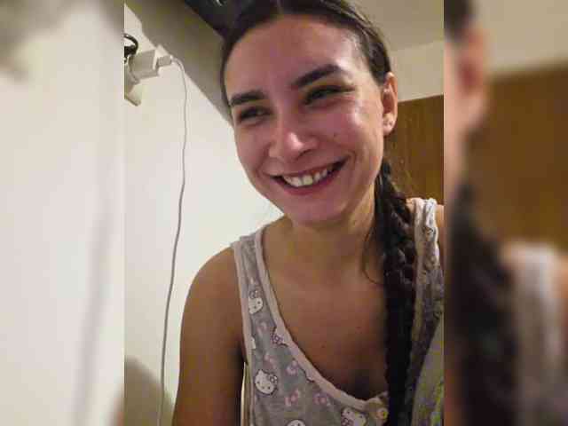 KateLove23 webcam