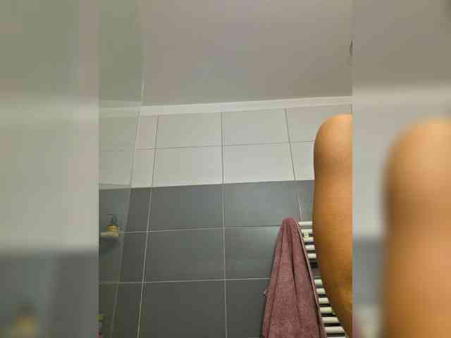KateLove23 webcam