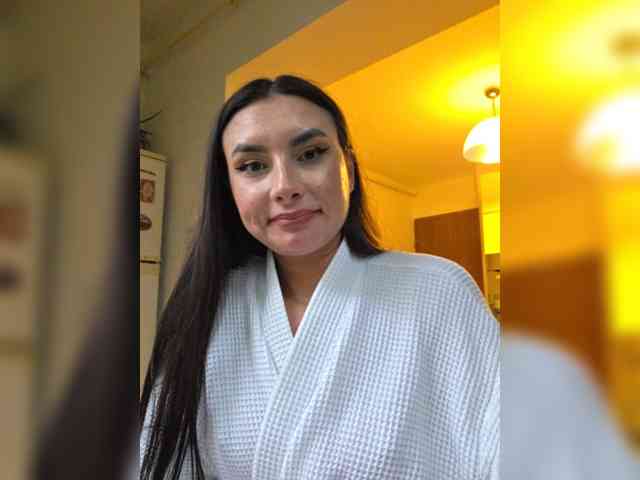 KateLove23 webcam
