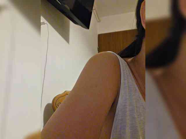 KateLove23 webcam