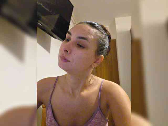 KateLove23 webcam