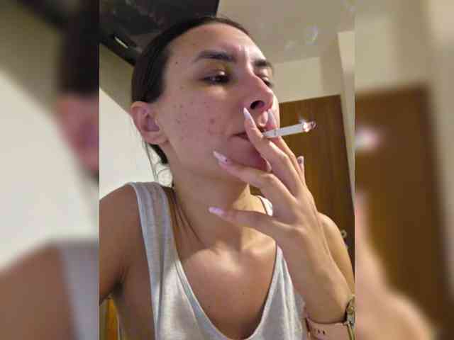 KateLove23 webcam