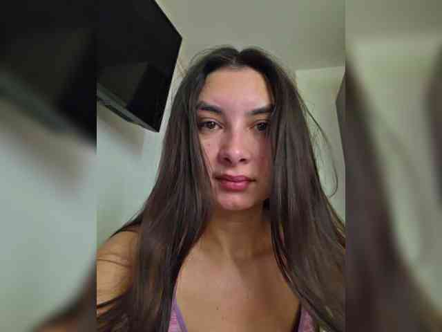 KateLove23 webcam