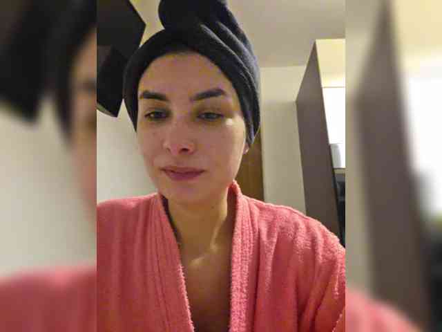 KateLove23 webcam