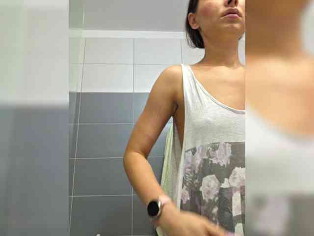 KateLove23 webcam