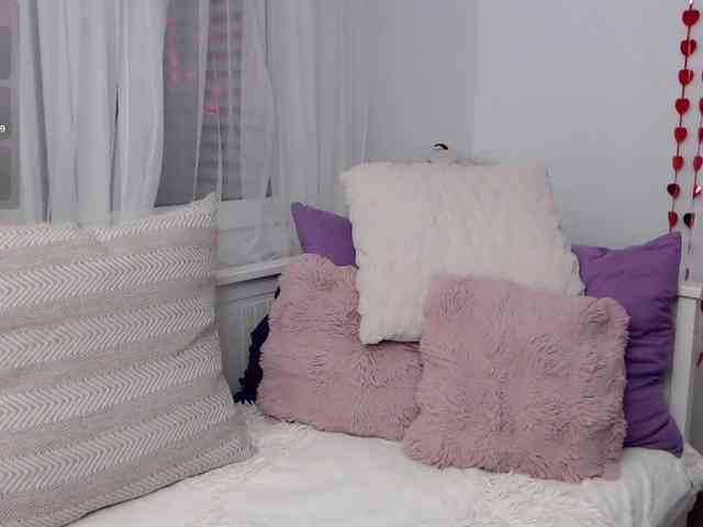 KateLove23 webcam