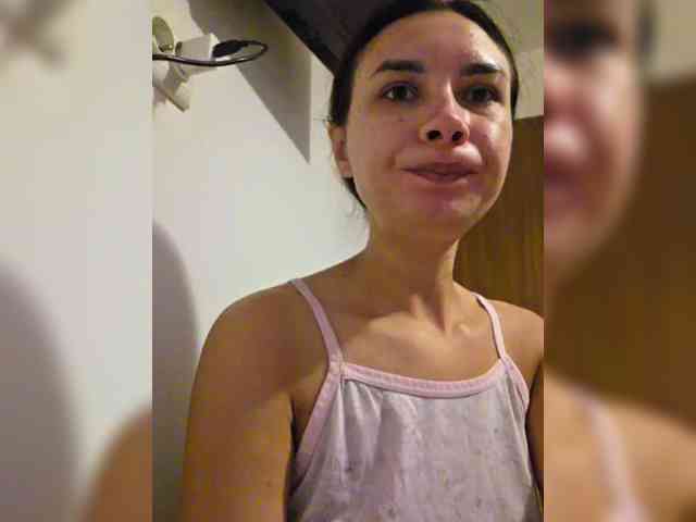Model: KateLove23