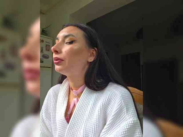 KateLove23 webcam